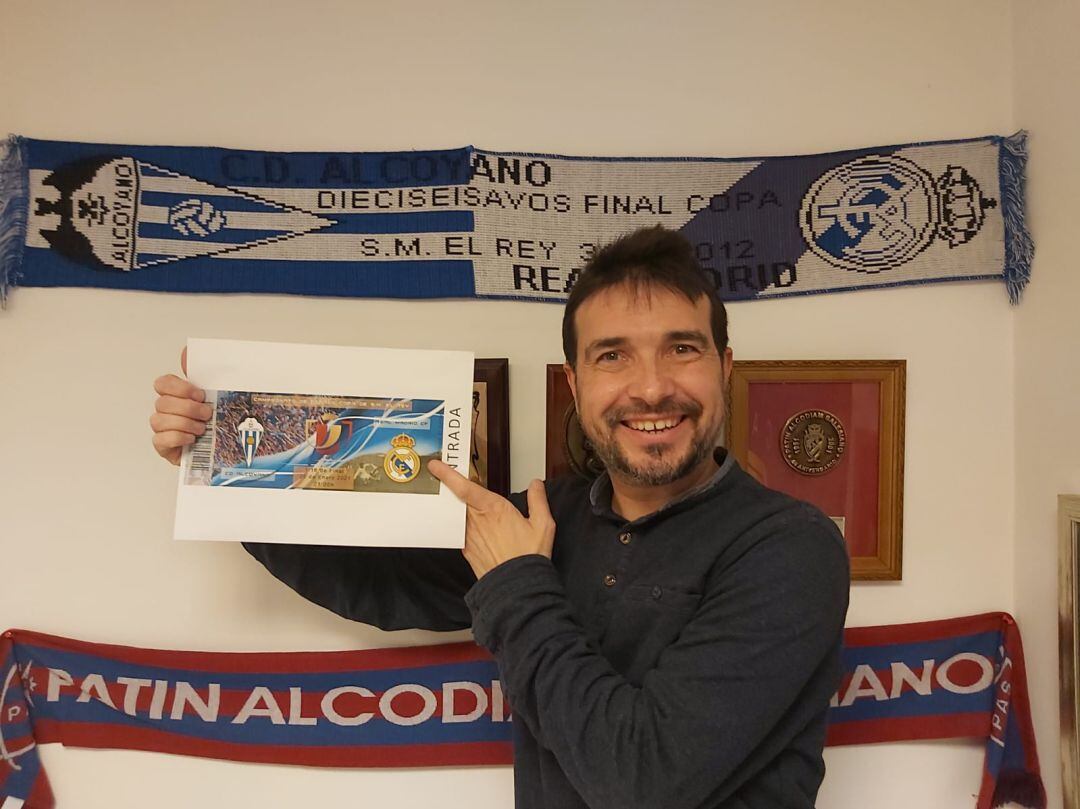 Radio Alcoy colabora con el Alcoyano y ya tiene la entrada conmemorativa