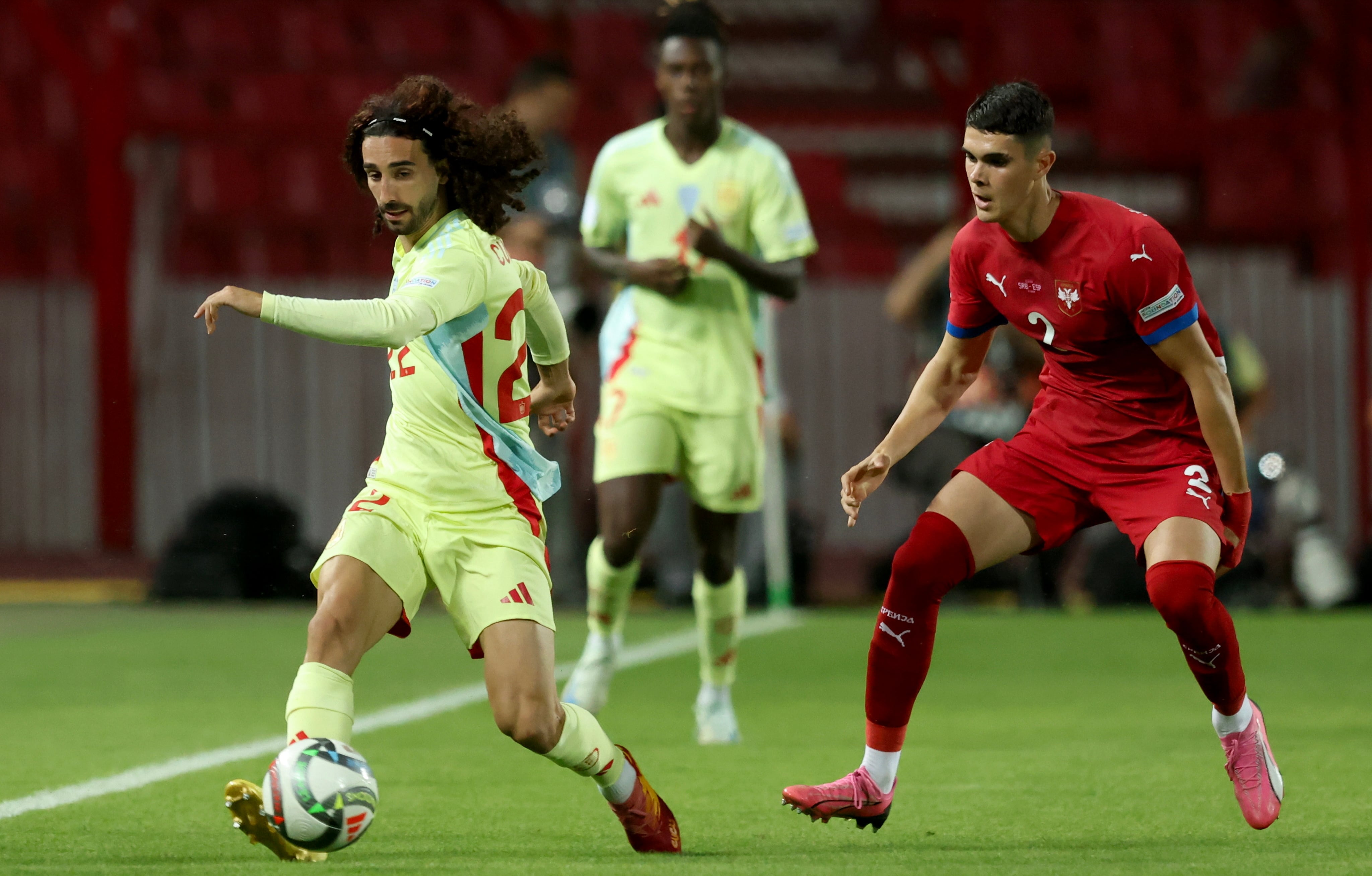 Belgrade (Serbia), 15/04/2020.- Marc Cucurella of Spain in action against Kosta Nedeljkovic of Serbia during the UEFA Nations League group D soccer match between Serbia and Spain in Belgrade, Serbia, 05 September 2024. (España, Belgrado)