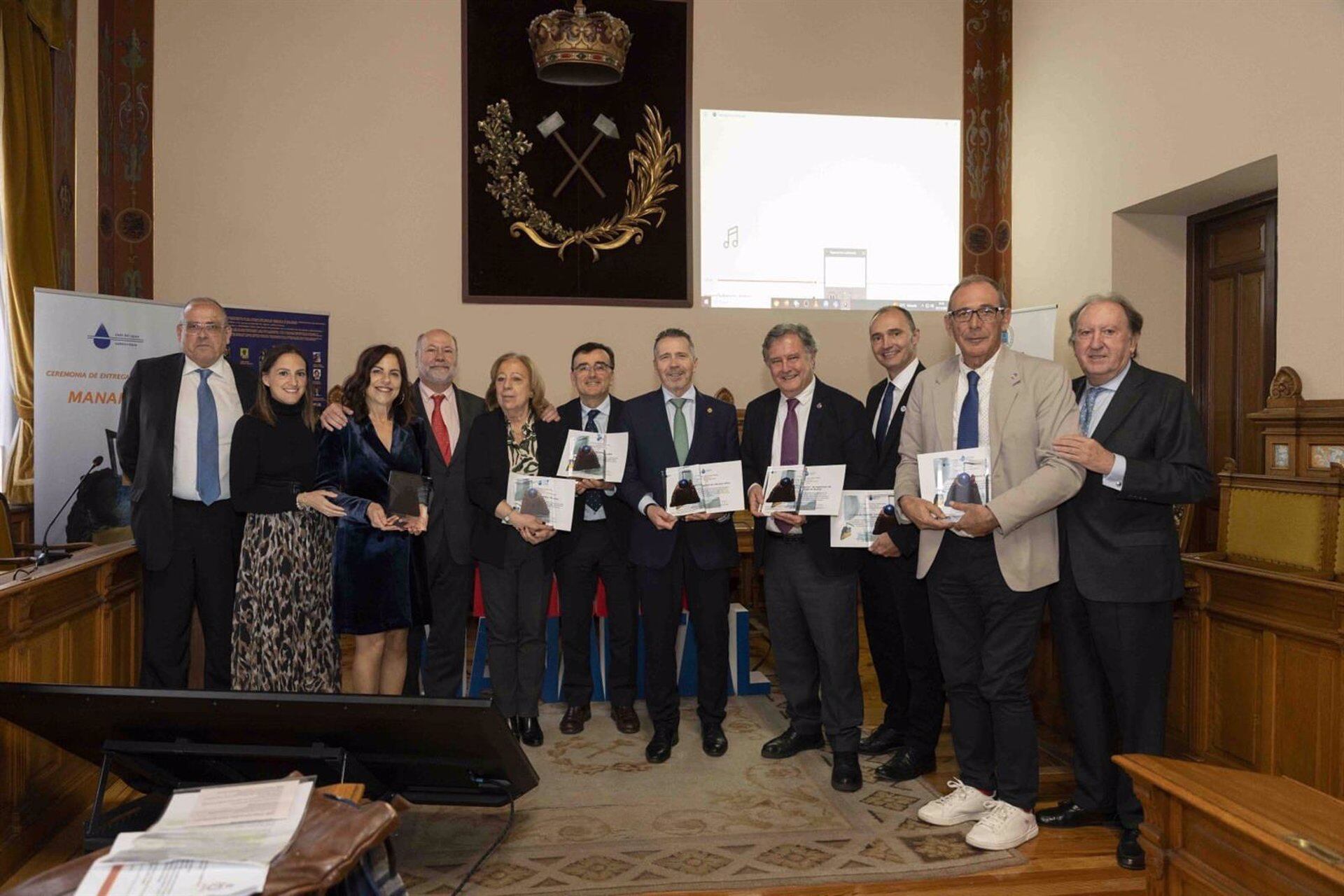 Galardonados con el Premio Manantial, entre ellos la UMA