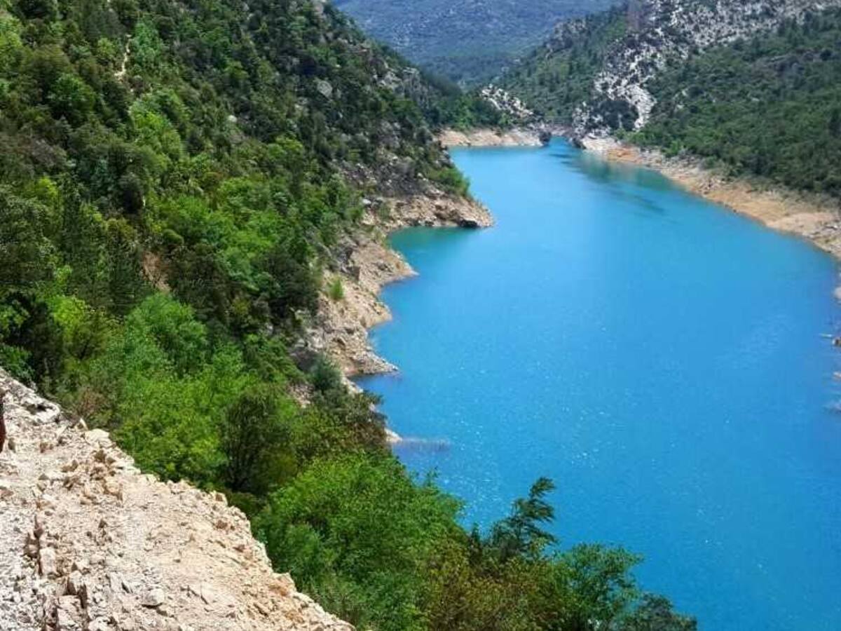 Cerrado el aparcamiento de La Masieta en el acceso a Montrebei