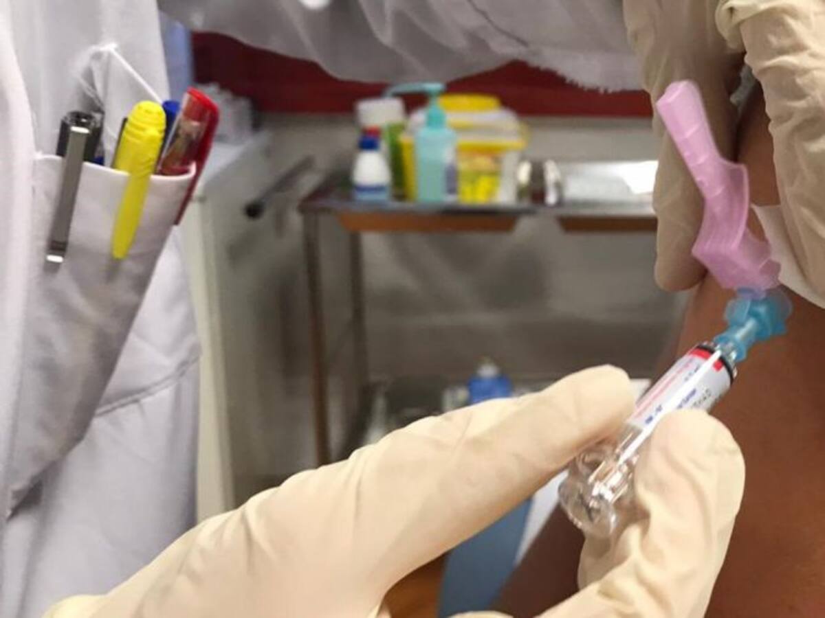 La Sociedad de enfermedades infecciosas garantiza la seguridad de la vacuna cuando se comercialice