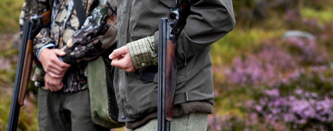 Los cazadores podrán abatir jabalíes y conejos en las parcelas con daños