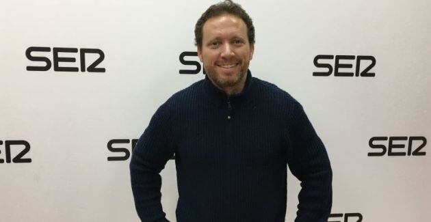 Sergio Rubén Nicolás en los estudios de Radio Murcia. Foto archivo