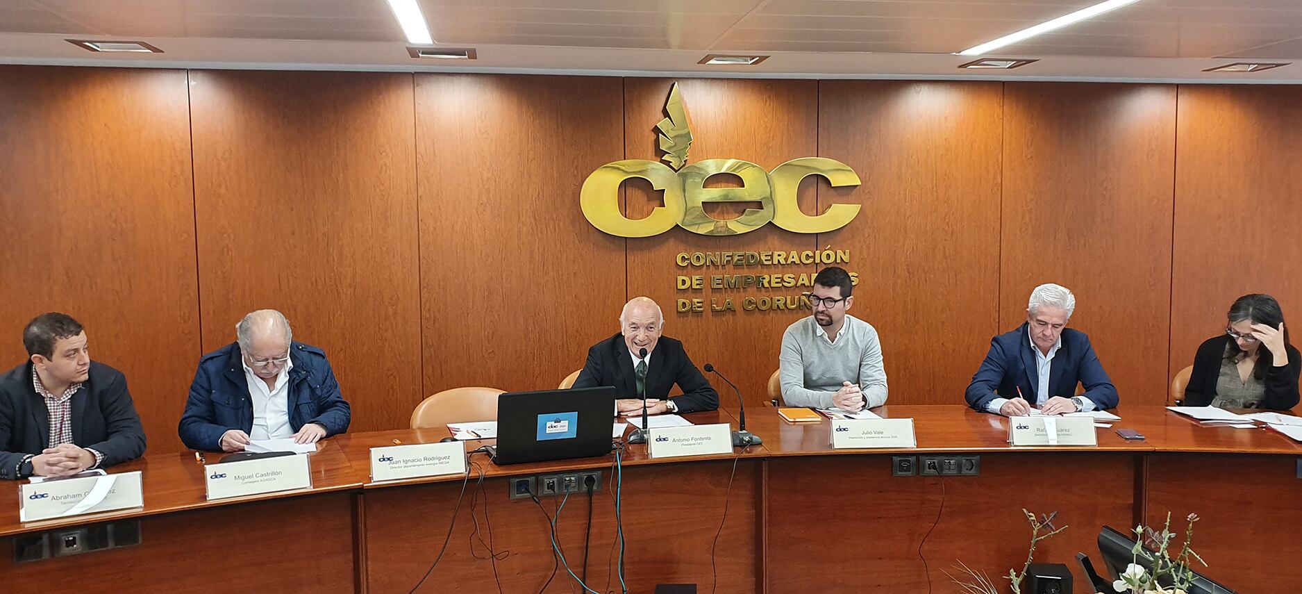 Antonio Fontenla, en el centro