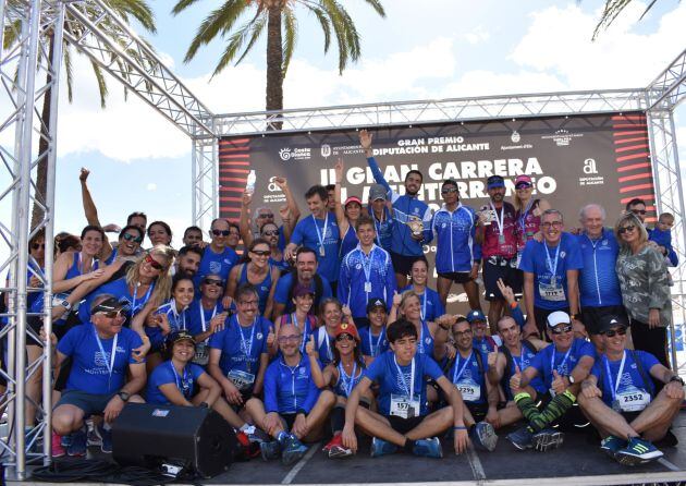 Corredores de Runners Montemar, ganadores del club con más participantes en la segunda edición de la Gran Carrera del Mediterráeno