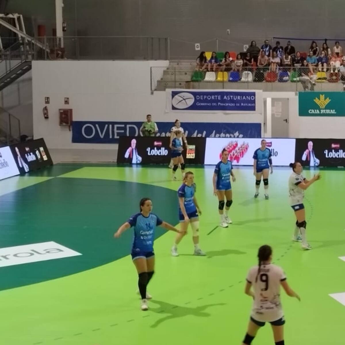 El Elda Prestigio se queda sin premio en Oviedo (30-29)