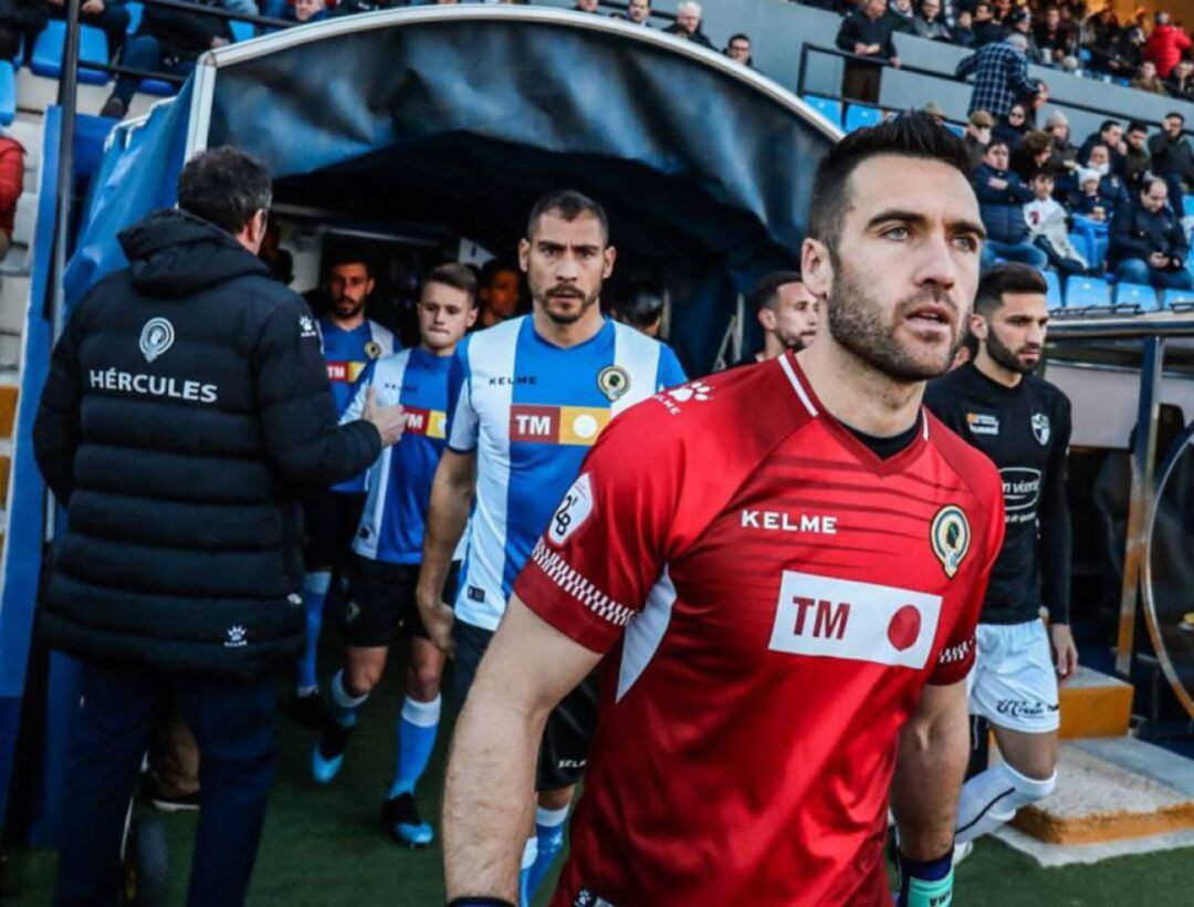 Jugadores de la plantilla del Hércules CF con Ismael Falcón a la cabeza