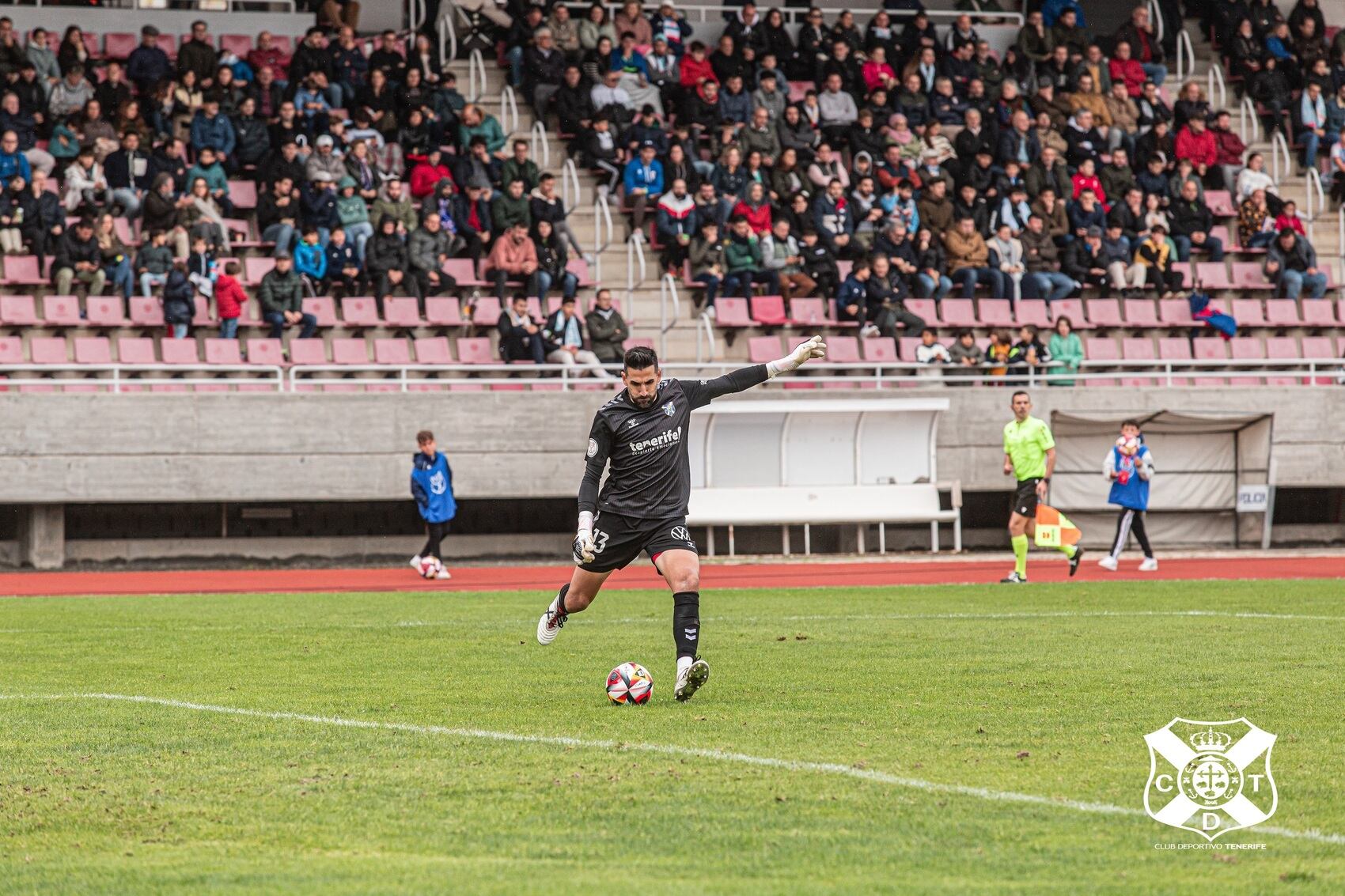 El portero balear debutó en Santiago de Compostela en la actual edición de la Copa del Rey