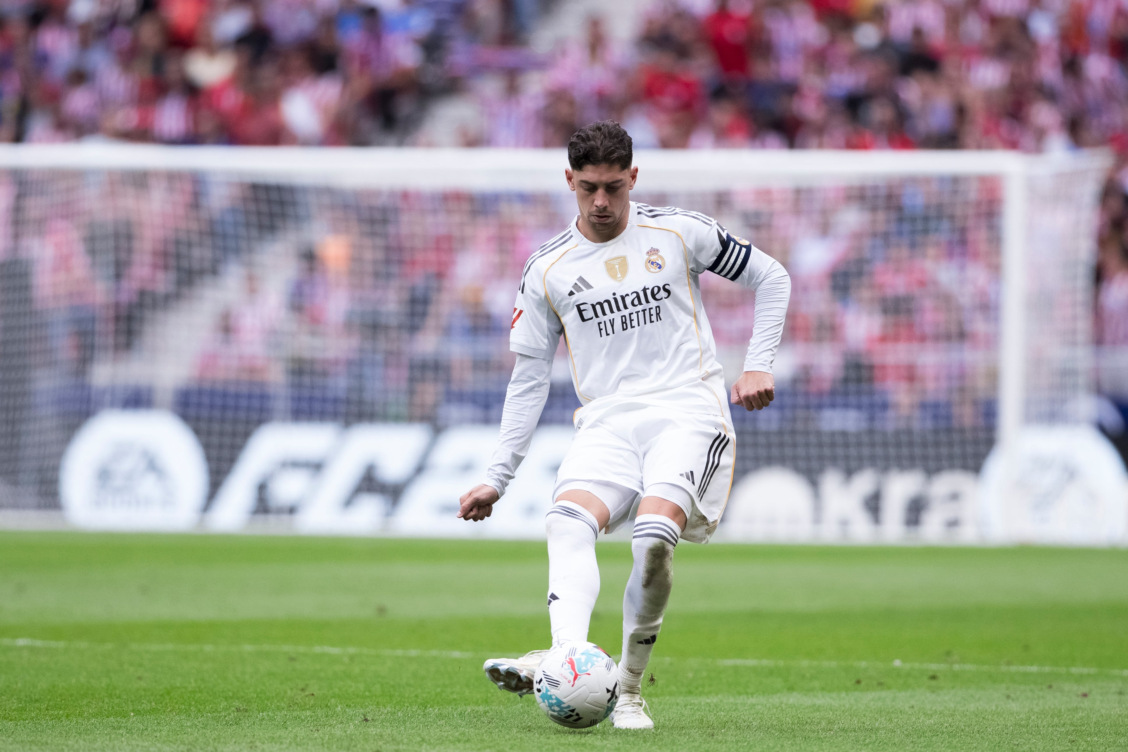 Federico Valverde, durante el Atlético-Real Madrid. (Guillermo Martinez/NurPhoto via Getty Images)