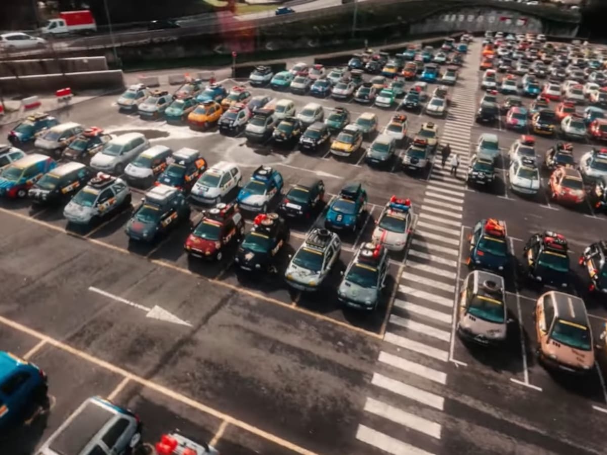 FICOBA acoge la salida de 450 Twingo rumbo a Marrakech en una nueva edición del Twing Raid