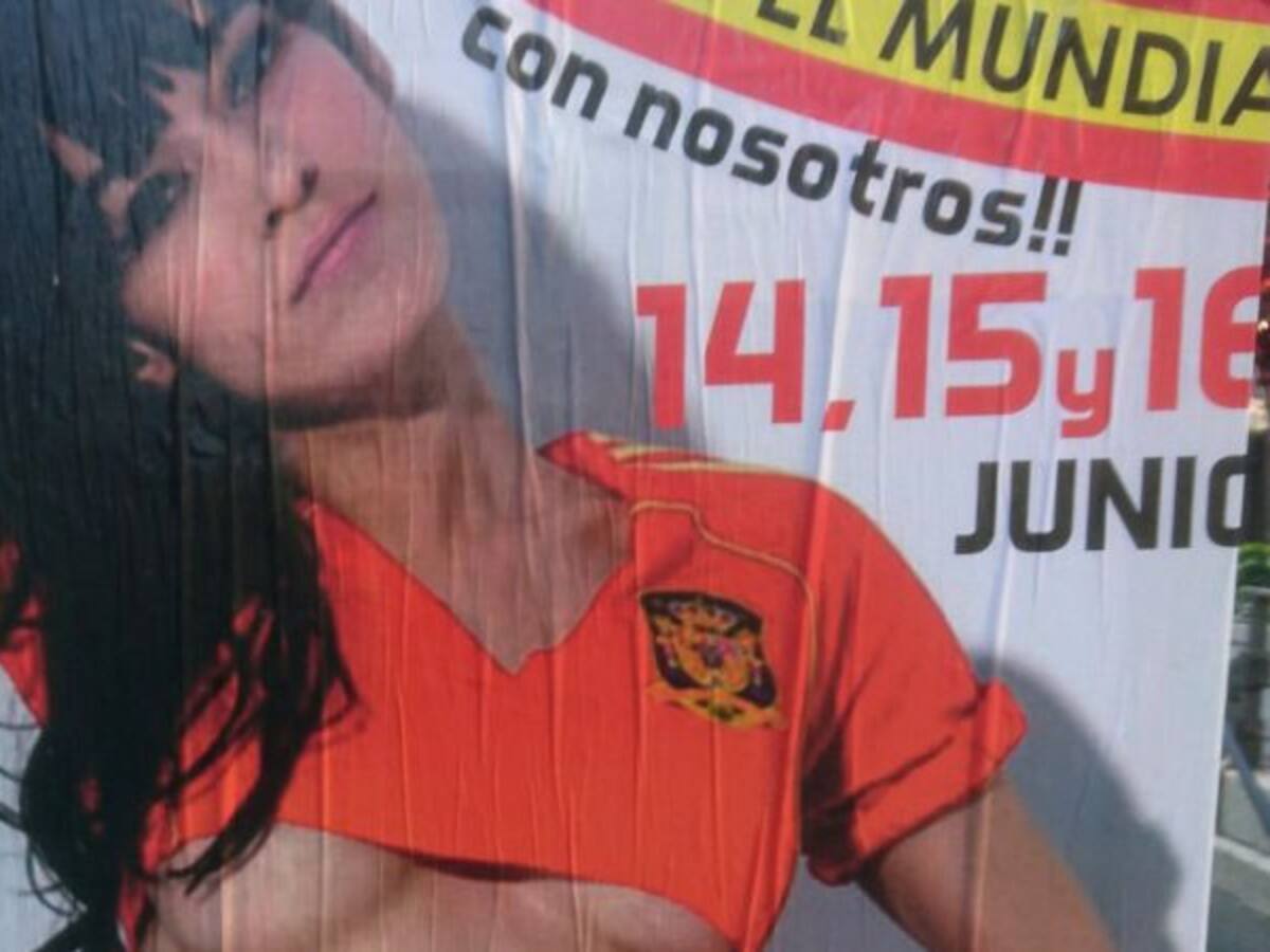 Remiten a la Fiscalía una publicidad sexista de un showgirls relacionada con el Mundial