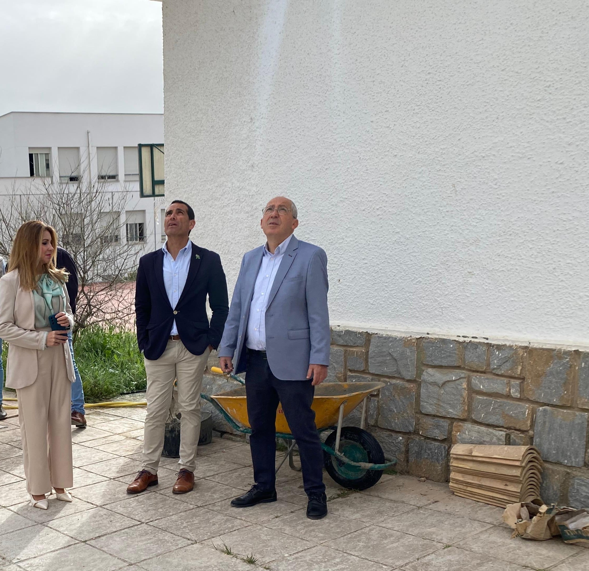 Momento de la visita técnica del delegado de Educación al IES Juan López Morillas