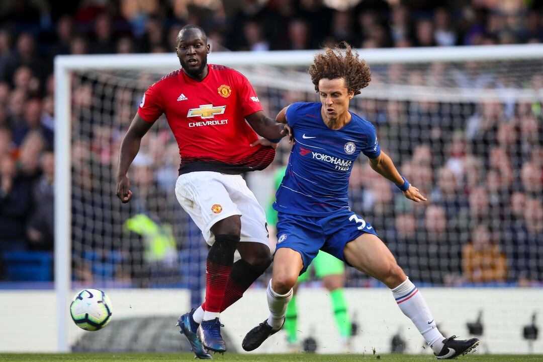 Lukau y David Luiz en Stamford Bridge