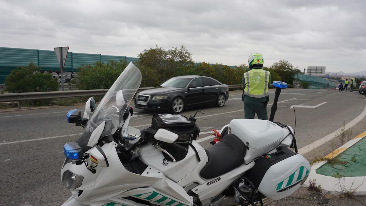 Investigan a un conductor por circular a 223 km/h en la A-45 y subirlo a TikTok