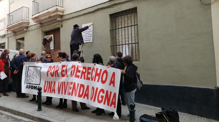 Concentración de Pro Derechos Humanos de Andalucía en Cádiz