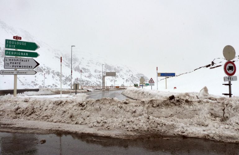 Carretera RN22 d'accés al Pas de la Casa.