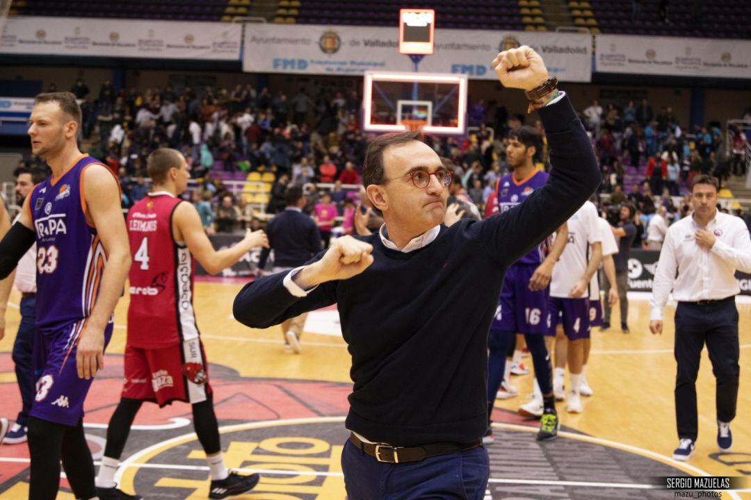 Hugo López seguirá un año más en Valladolid