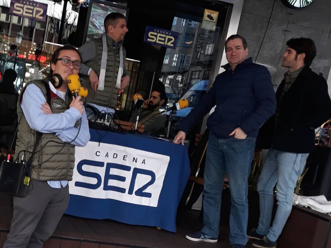 Mauro Picatoste, Jacobo Buceta y Alberto Cunha en Hoy por Hoy Vigo desde el Corte Inglés