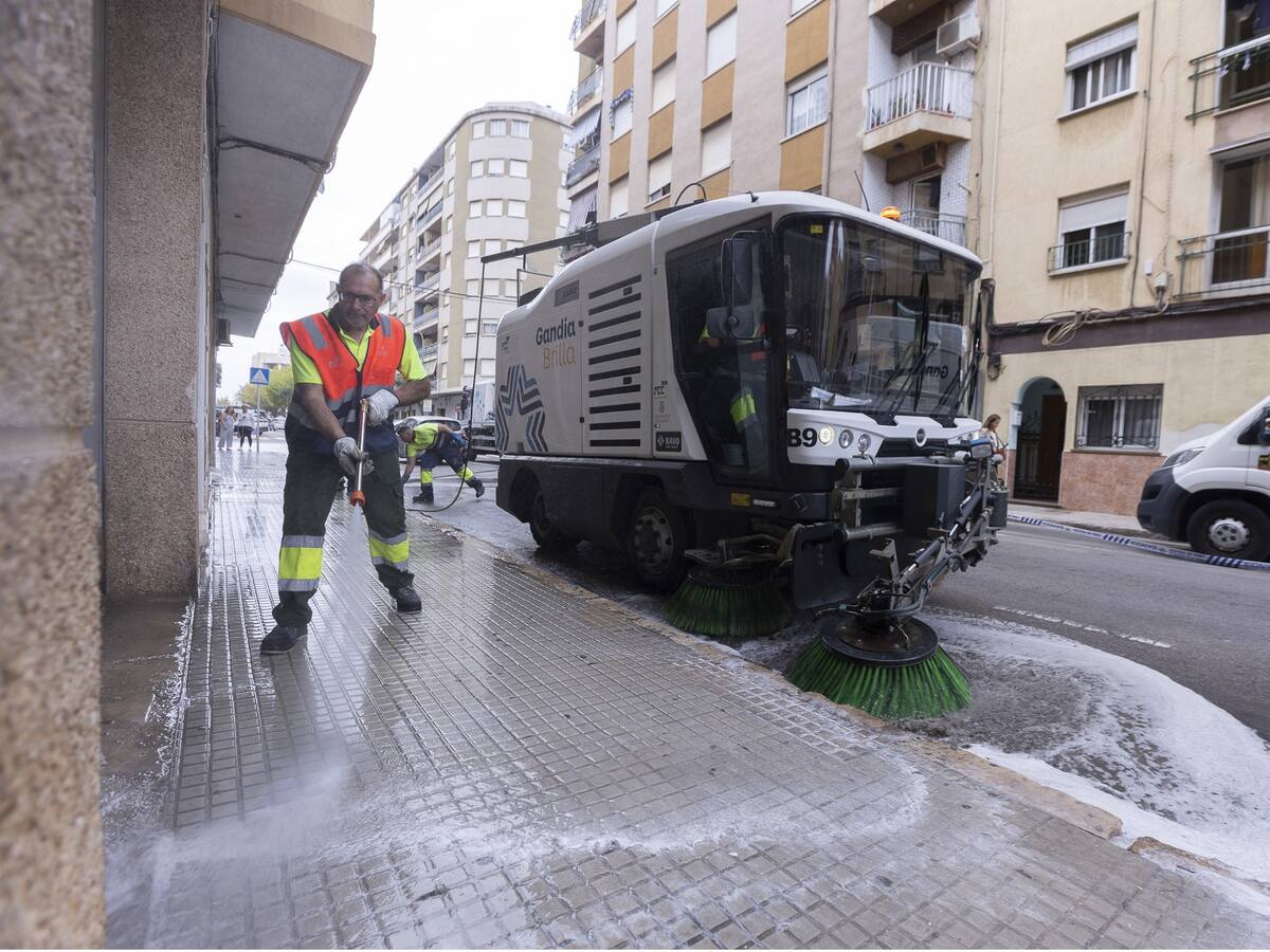 Máxima coordinación y eficacia en las calles de Gandia para mantener limpia la ciudad