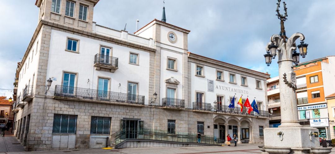 Fachada del ayuntamiento de Colmenar Viejo