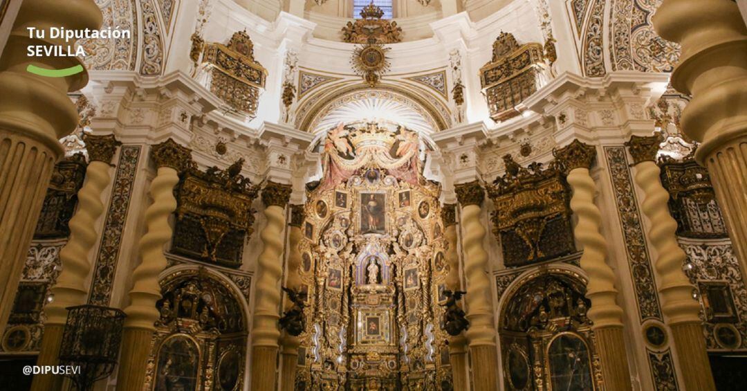 Retablo mayor de San Luis de los Franceses, que vuelve a recibir visitas desde este martes, adaptadas a la "nueva normalidad"