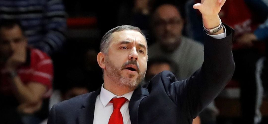 El entrenador del Montakit Fuenlabrada Jota Cuspinera durante el partido ante el Barcelona de la decimoctava jornada de Liga Endesa