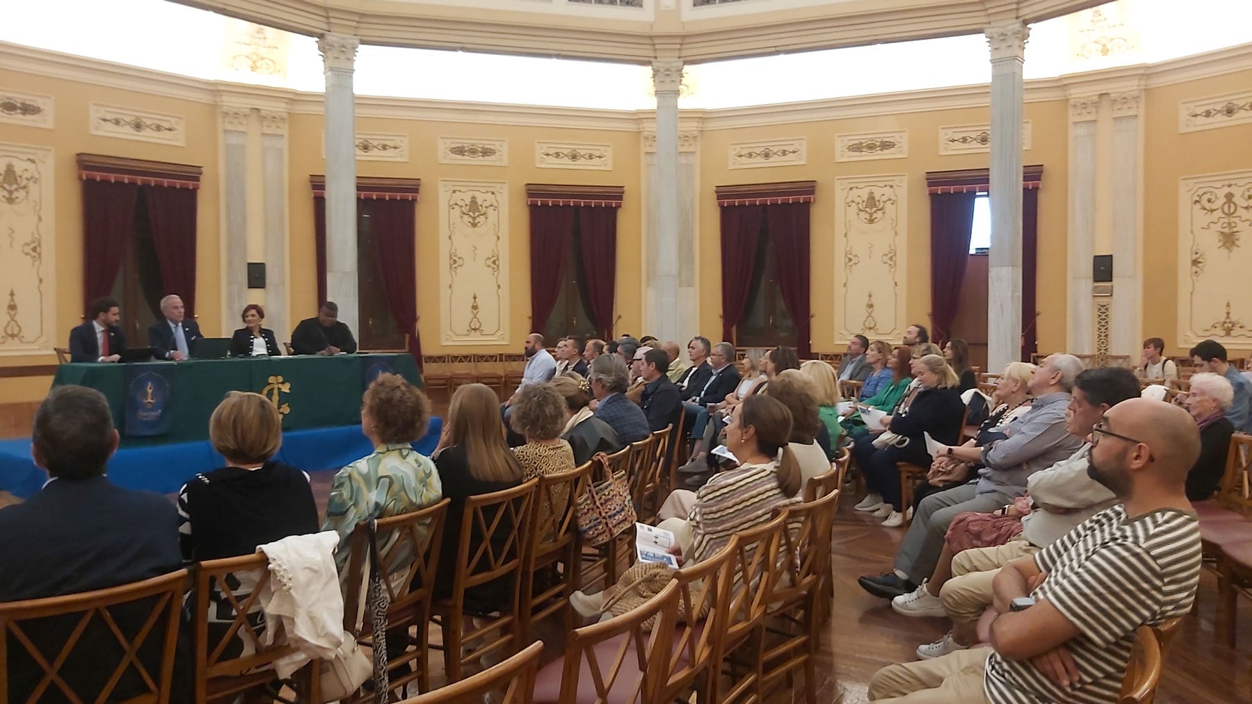 La presentación de esta iniciativa ha tenido lugar en el Salón Rotonda del Círculo Industrial