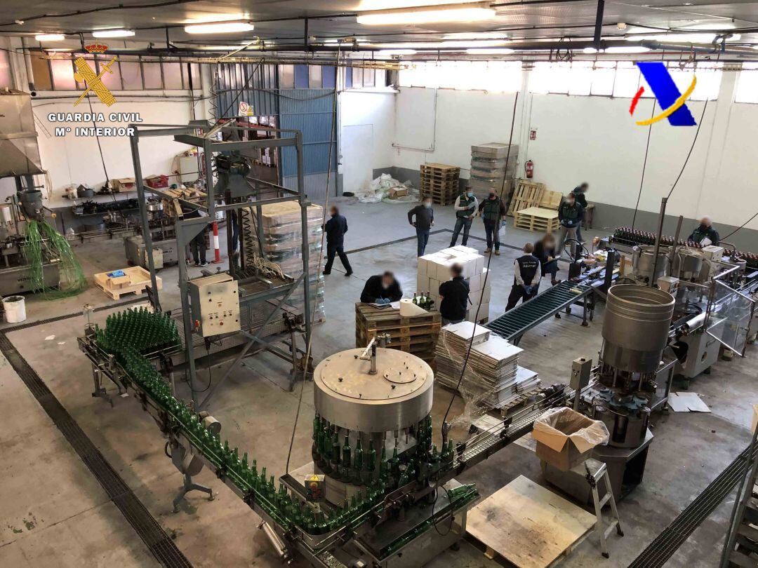 Imagen de las instalaciones en La Rioja donde se eleboraba el lícor.