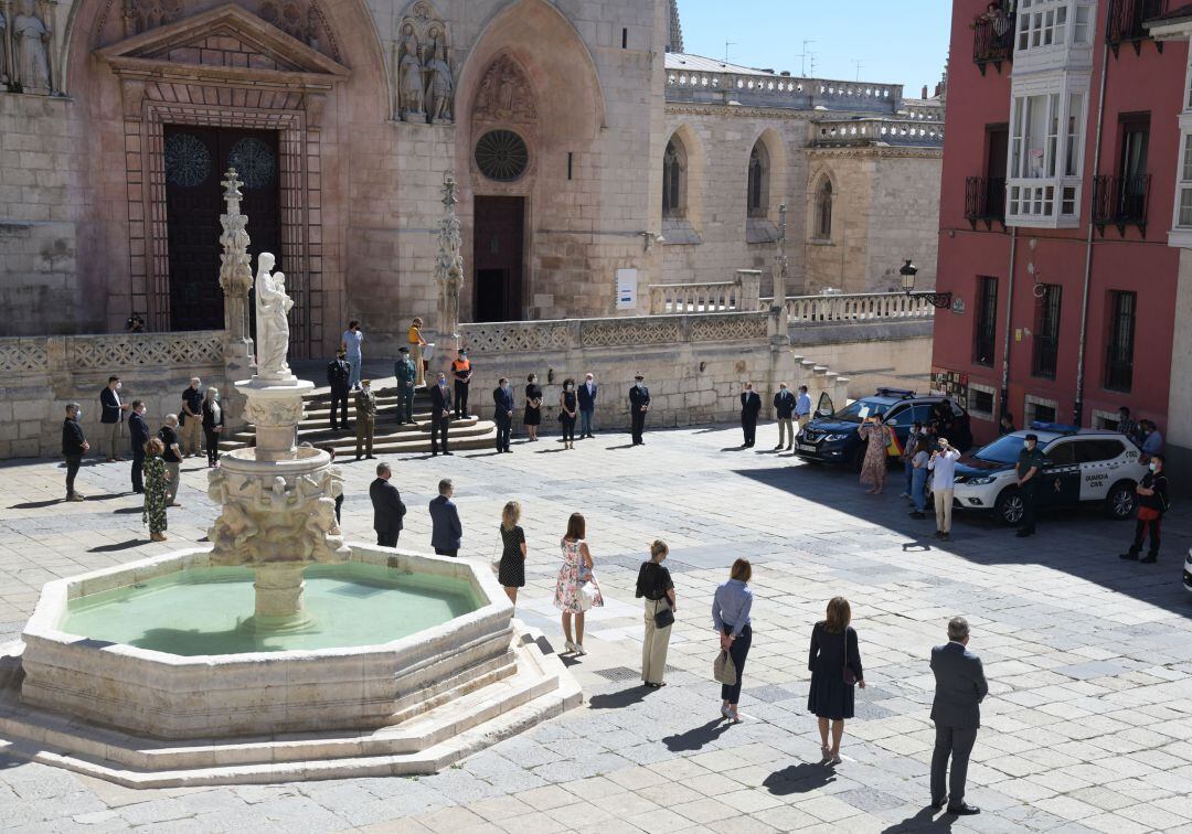 Acto de homenaje a las victimas de la pandemia