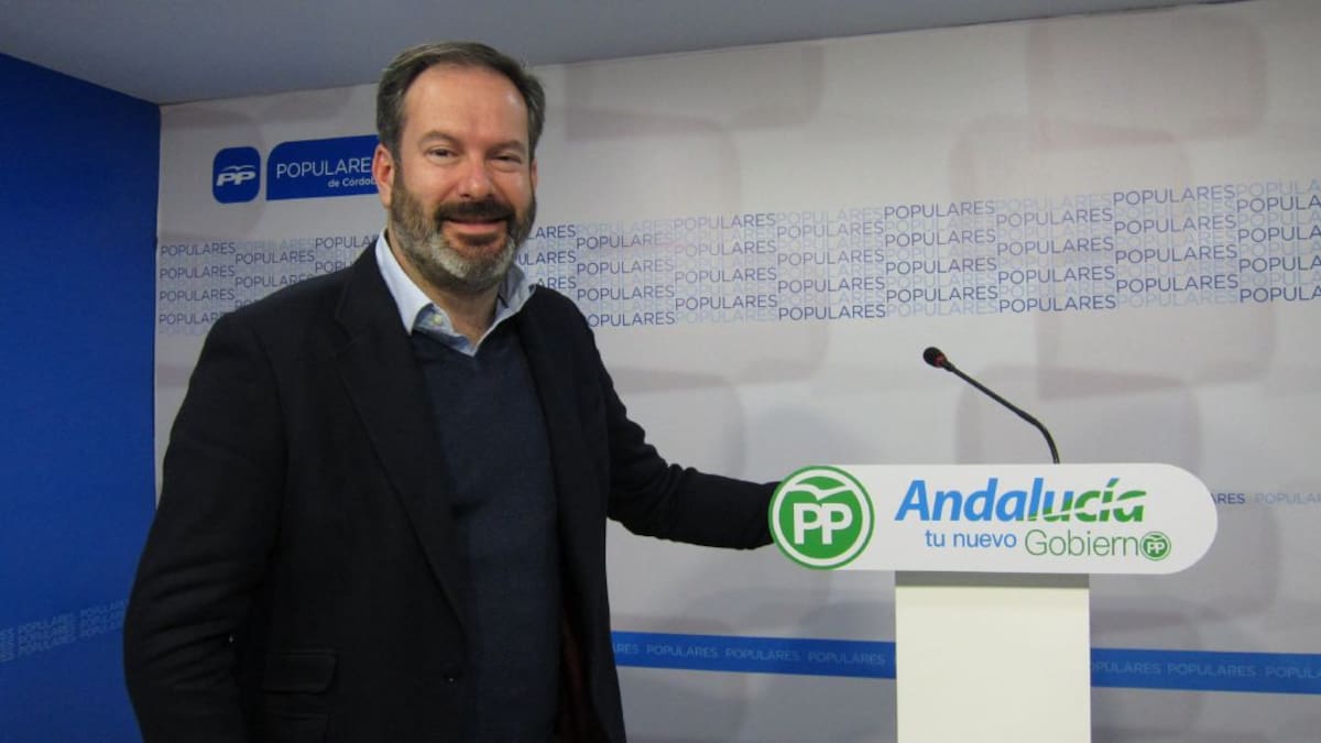 Entrevista Adolfo Molina, presidente del PP Córdoba. "No hay nada que me chirríe en el acuerdo con VOX".