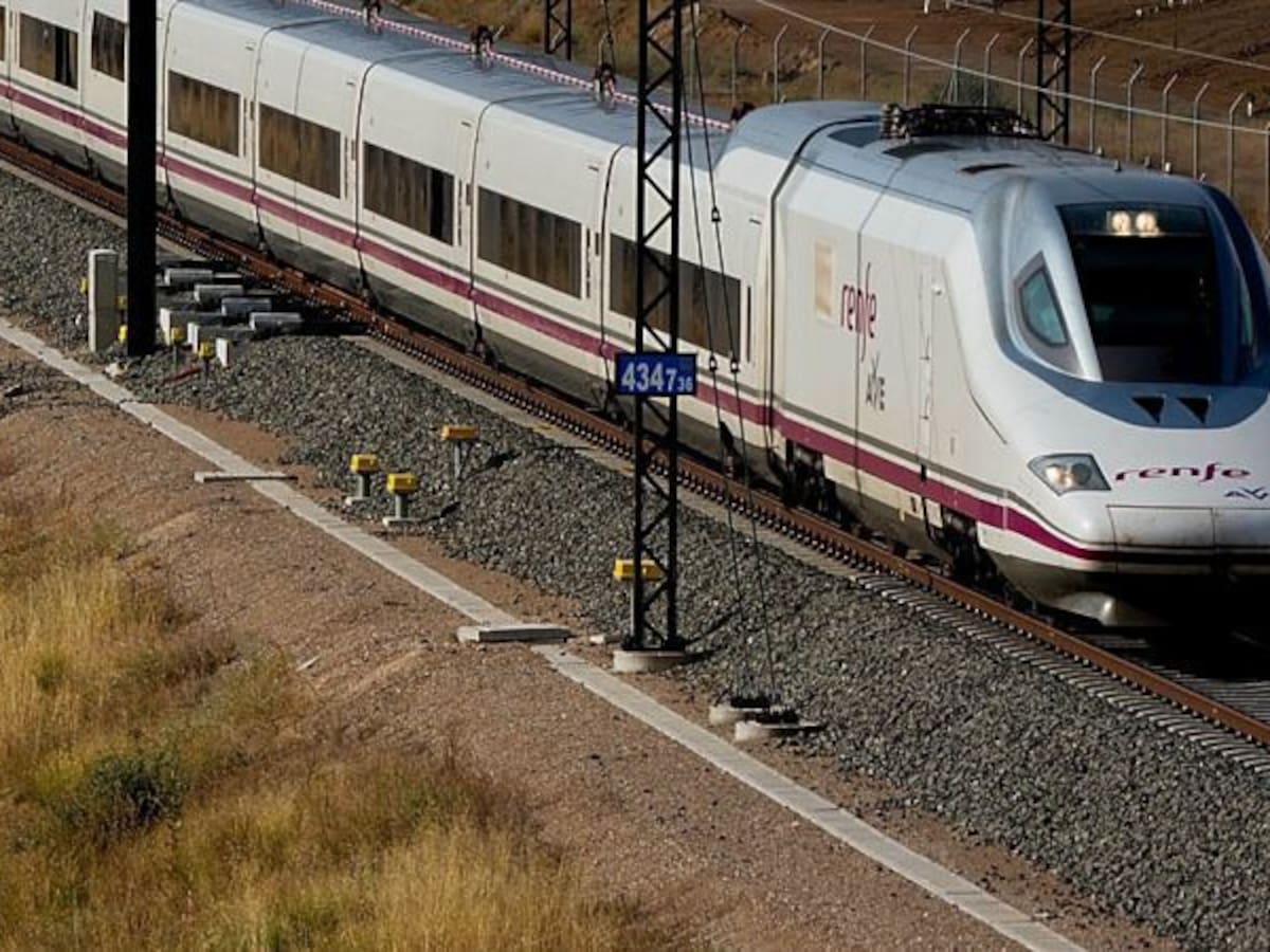 Los 25.000 billetes a 25 euros de Renfe se agotan en dos horas