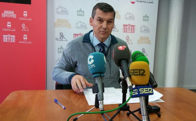 Joaquín García Cuevas, anunciando su baja en el Partido Popular de Puertollano