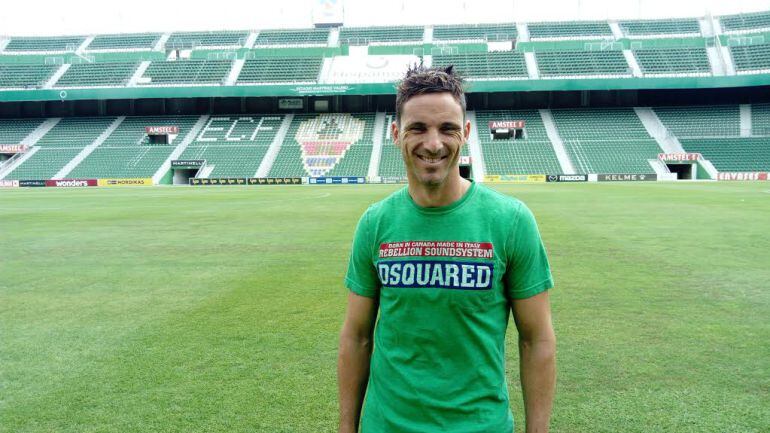 Edu Albacar en el estadio Martínez Valero