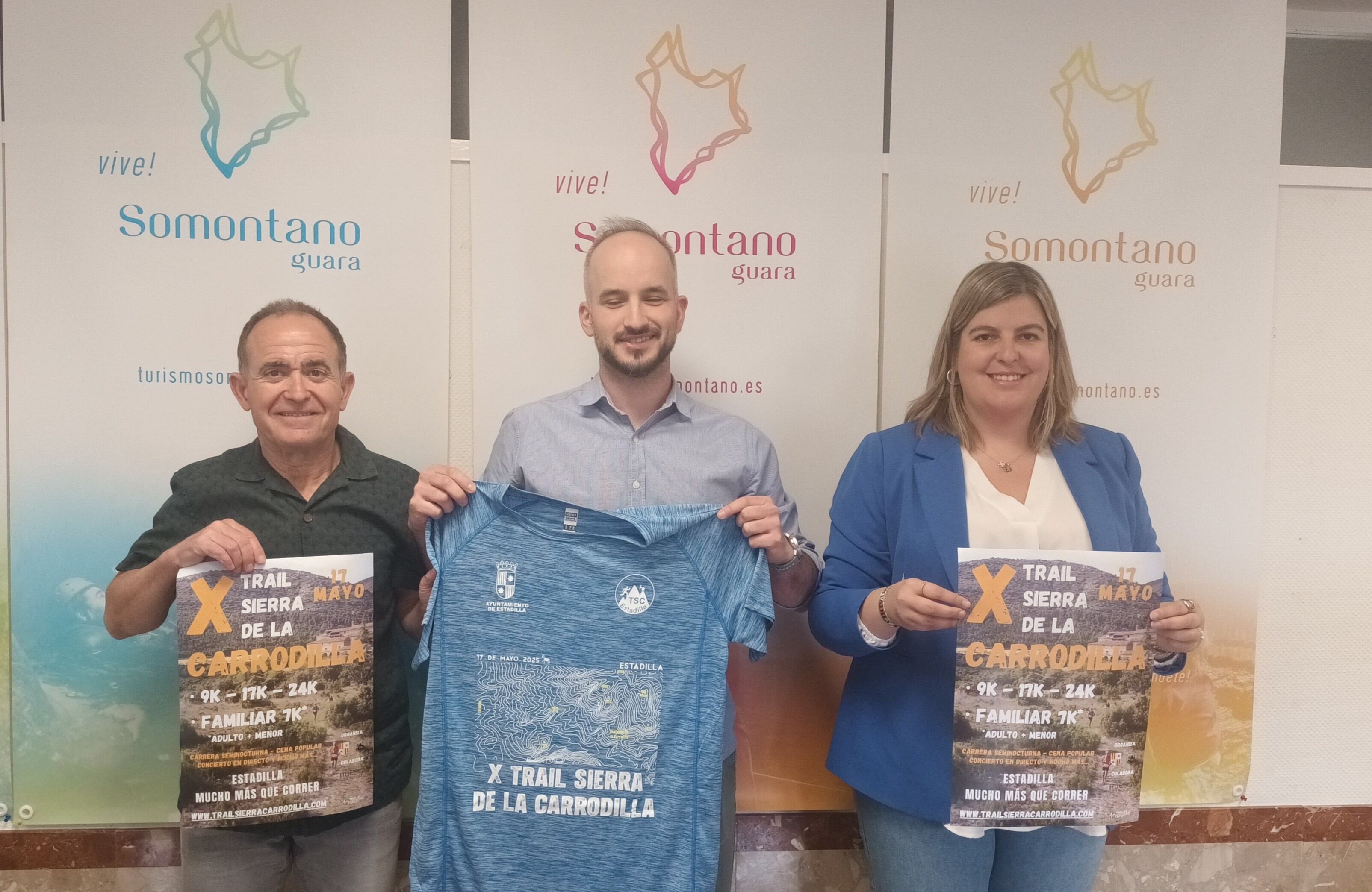 Alejandro Castarlenas, Julio Salinas y Pilar Lleyda han presentado la carrera