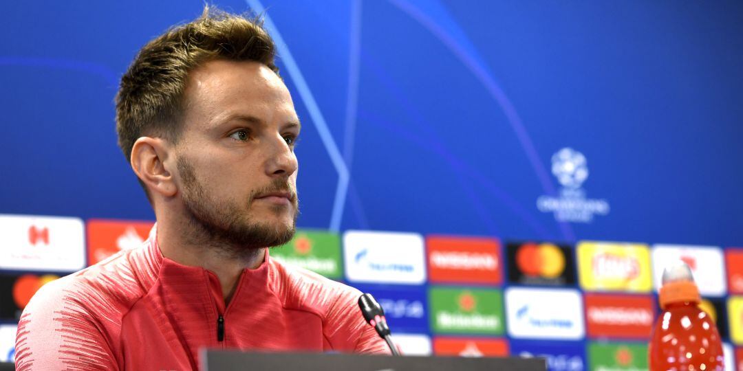 Rakitic, durante la rueda de prensa de este martes previa al duelo ante el Liverpool