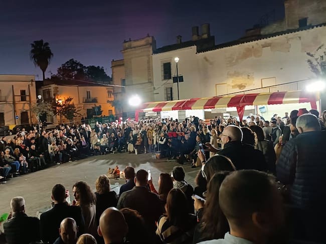 Celebración de una zambomba en la Plaza Belén