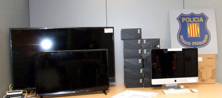Imatge del material intervingut el 10 de juliol del 2018 als domicilis d&#039;un clan familiar que captava persones amb discapacitats psíquiques per delinquir