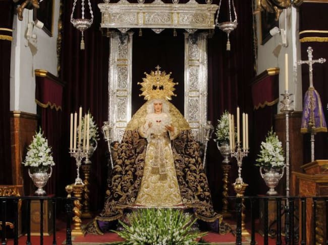 Altar de triduo a María Santísima de La O