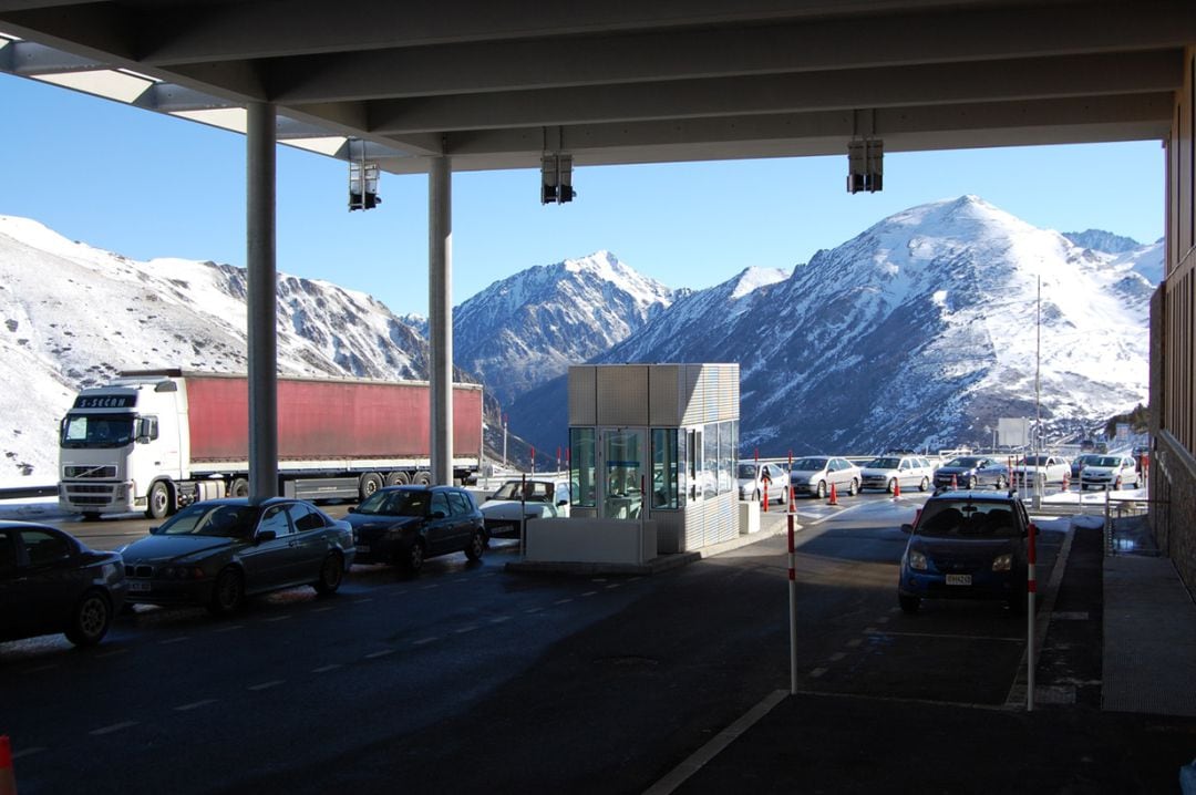 Duana del Pas de la Casa.