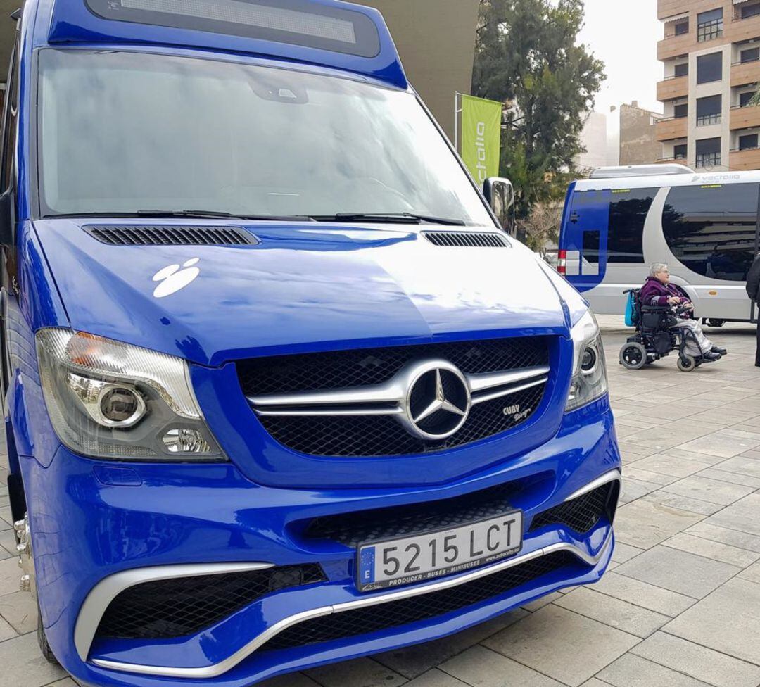 Elda mantiene el servicio de autobuses urbanos con horarios adaptados