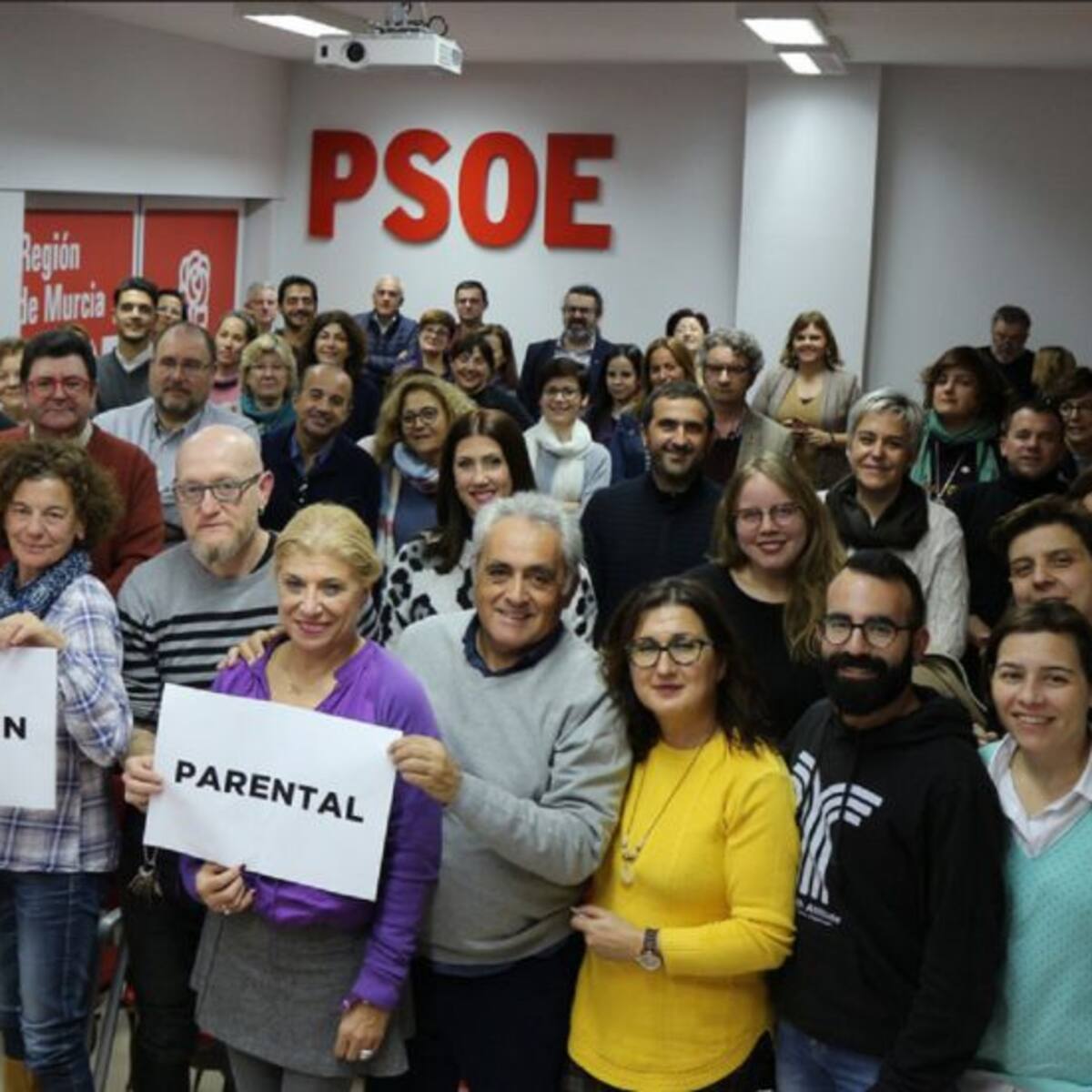 El PSOE califica de "vergüenza y humillación" el acuerdo de presupuestos, que incluye el pin parental