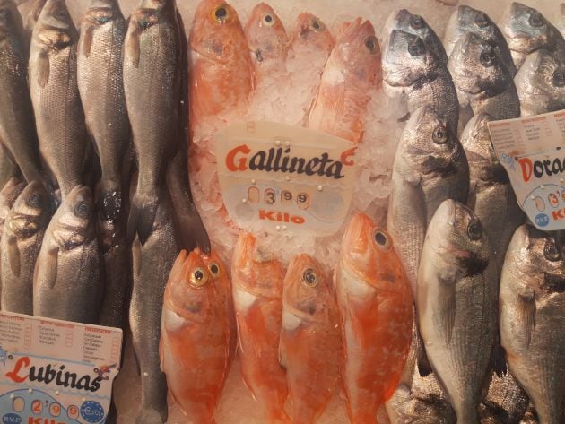 Gallineta, en una pescadería del Mercado de Los Mostenses (Madrid).