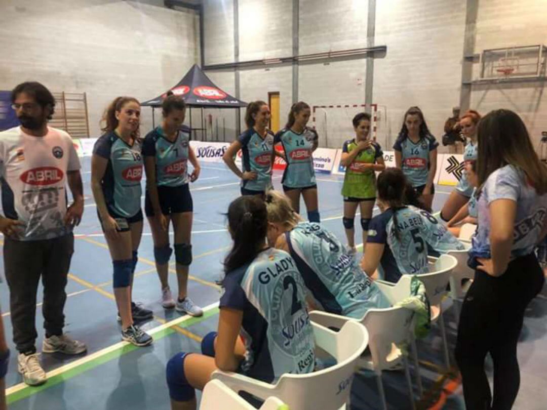 Segunda gran victoria consecutiva del Ourense Voleibol,en la cancha del Alcobendas por cero a tres.