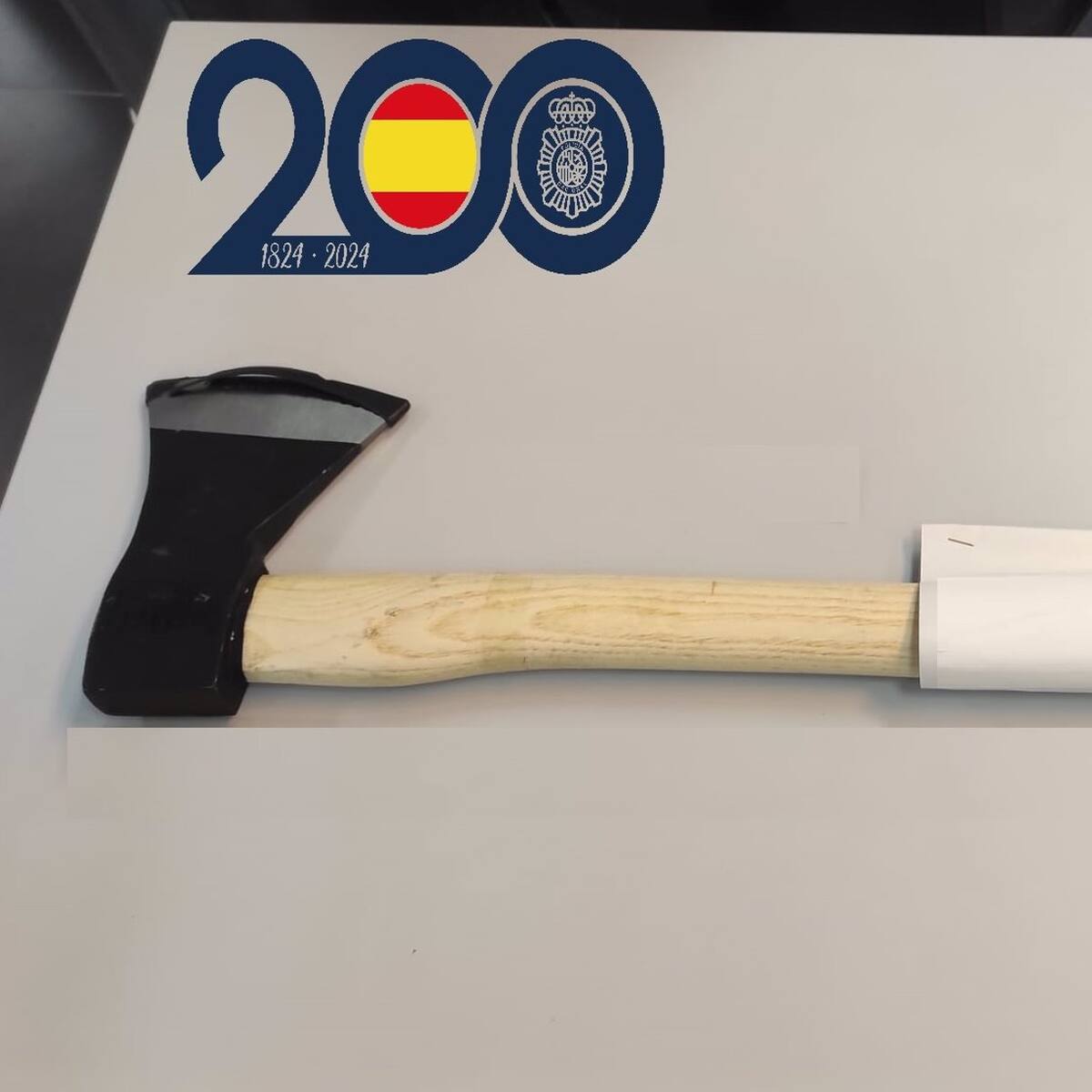 Detenido un hombre en Cartagena por amenazar con un hacha a los clientes de un bar