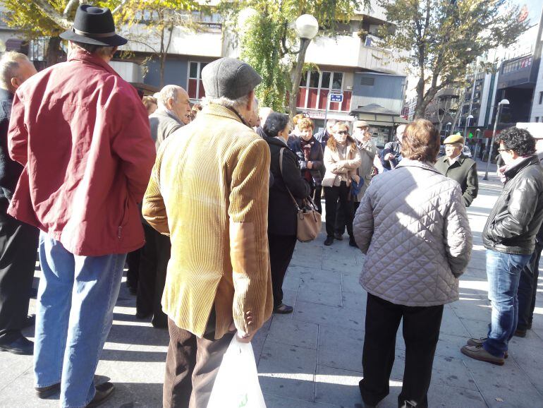 Grupo de turistas en la Plaza del Pilar de Ciudad Real