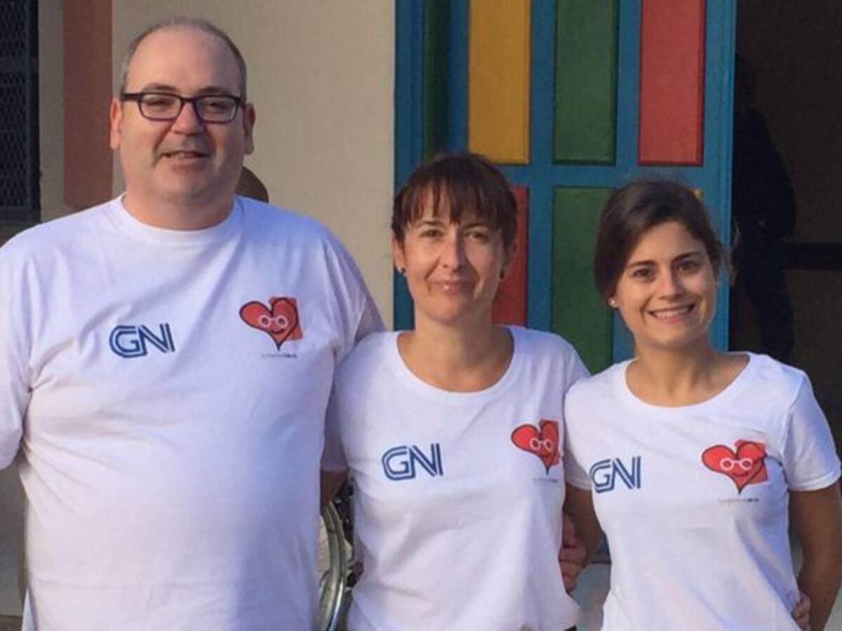 Una joven de Puertollano devuelve la facultad de oír a 84 personas en el Sáhara