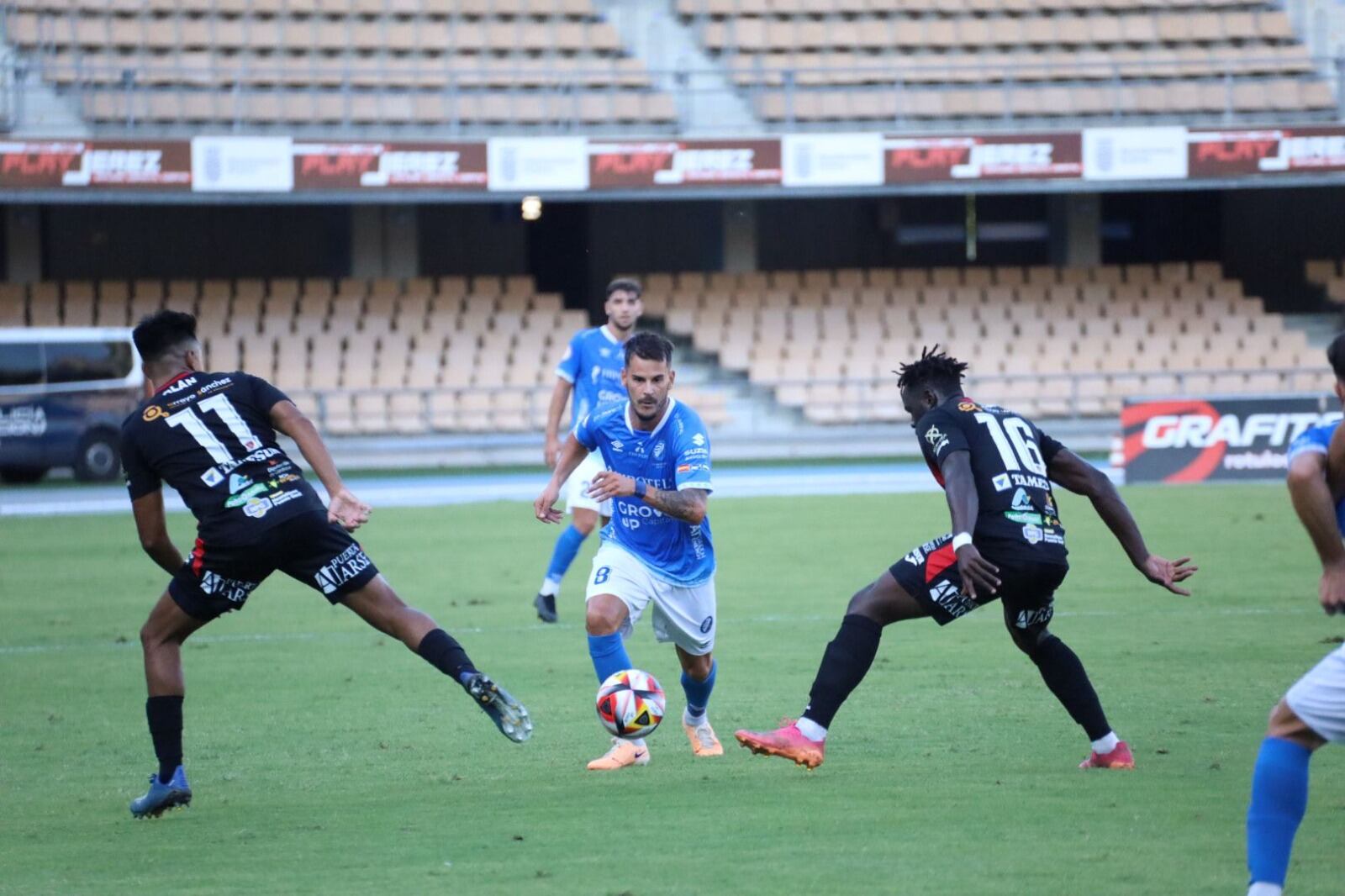 El Xerez DFC no pasó del empate en su estreno liguero