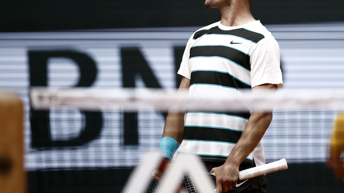 Alcaraz aprieta los dientes y se lleva un partido durísimo ante Shelton para jugar los cuartos de final de Roland Garros