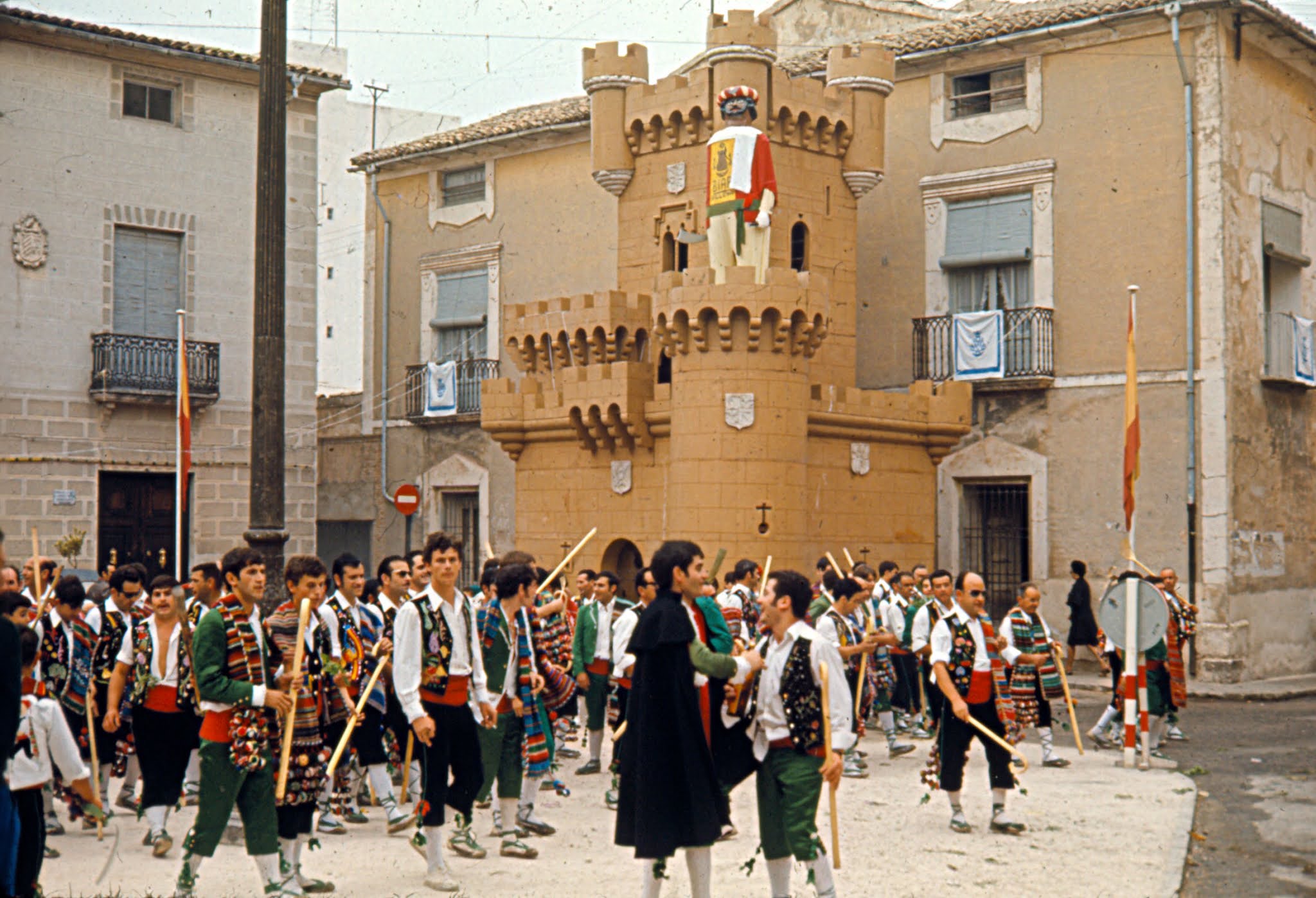 Castillo de embajadas en la Plaza de Santiago