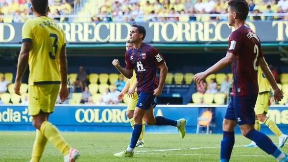 Juanto Ortuño celebra el único gol de su equipo en Vila-real